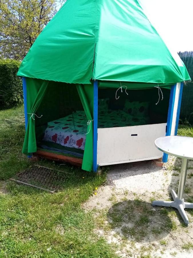 Camping Casuta Mihaela Crișan Eksteriør billede